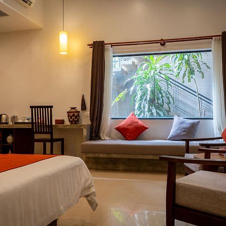 Grange Hotell Siem Reap Exteriör bild